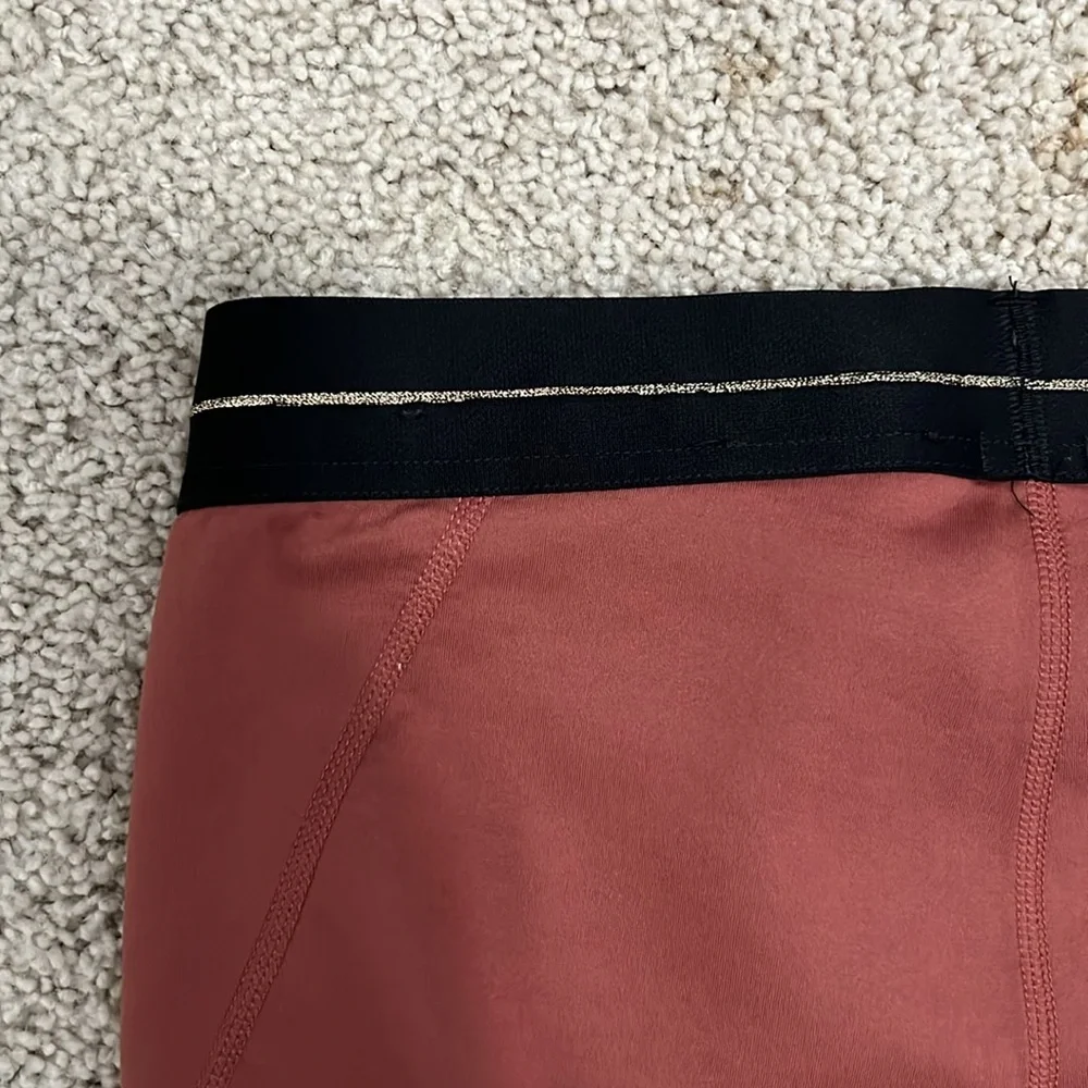 Nike Pro Dri-Fit Leggings Red Maroon Women's Medium Black Elastic Waistband
